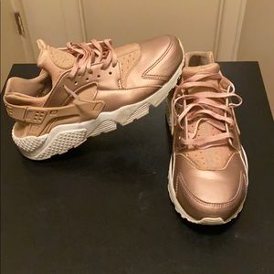 Rose gold huaraches